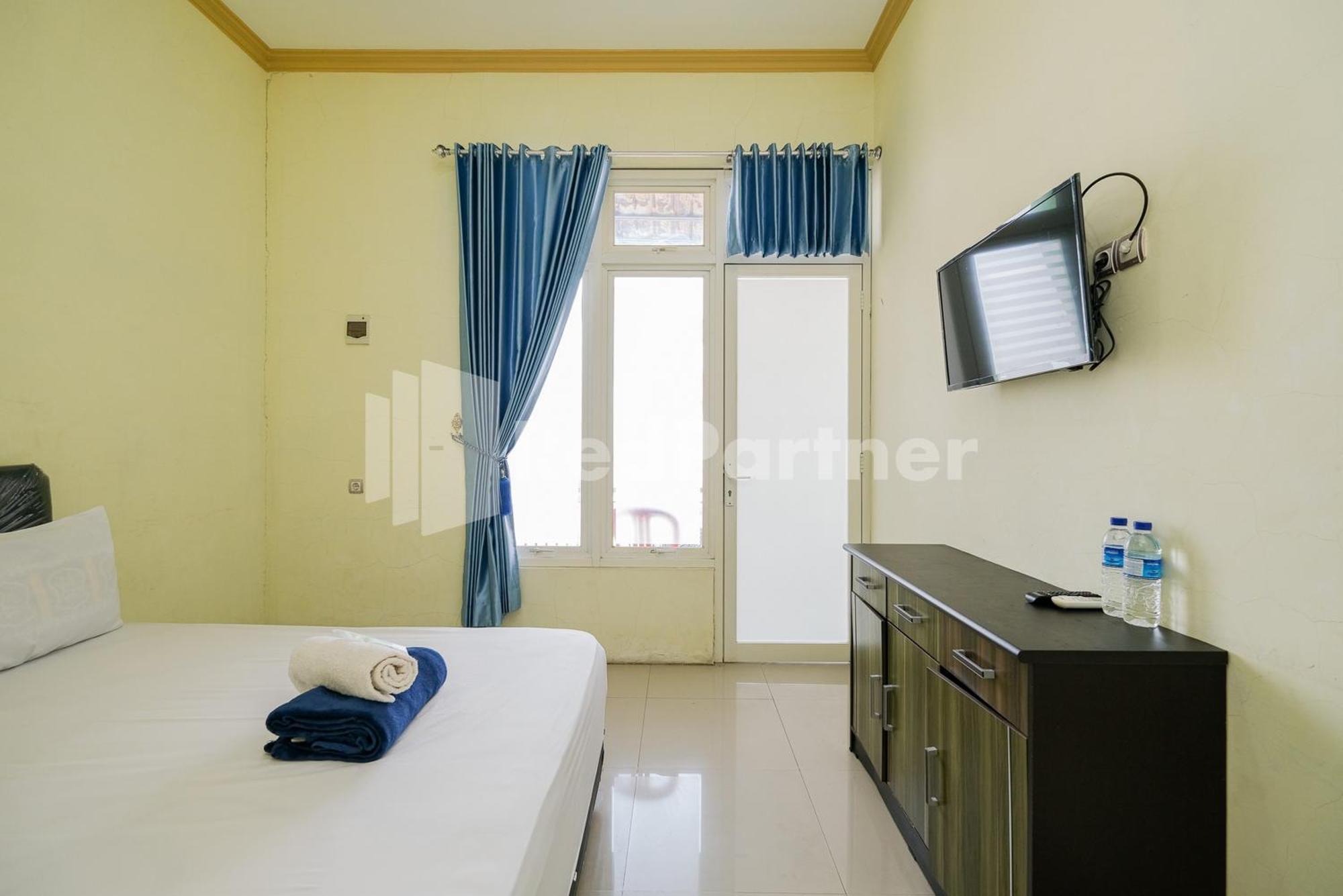 Grand Kencana Guesthouse Syariah Near Wisata Bahari Lamongan Paciran Exterior foto